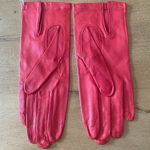 Vintage short red leather gloves by Supreme